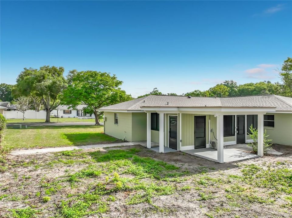 For Sale: $450,000 (4 beds, 2 baths, 1882 Square Feet)