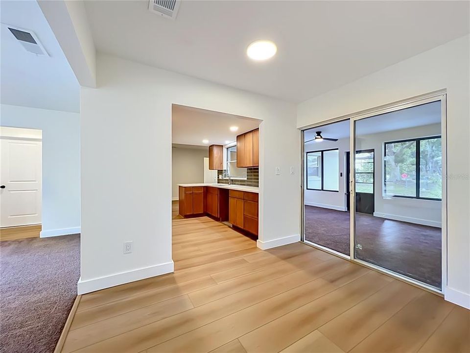 For Sale: $450,000 (4 beds, 2 baths, 1882 Square Feet)