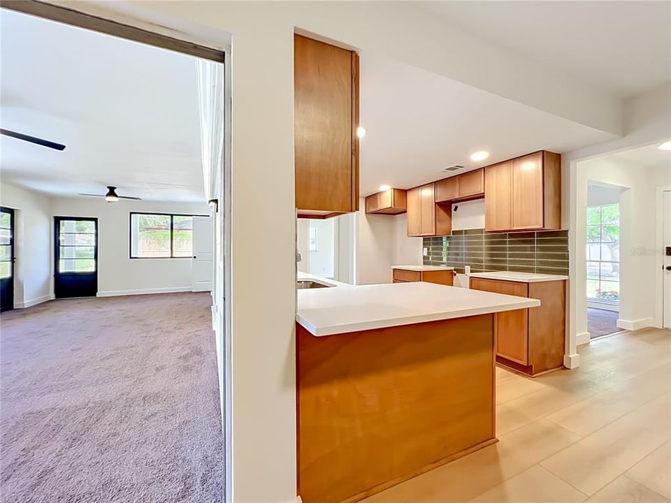For Sale: $450,000 (4 beds, 2 baths, 1882 Square Feet)