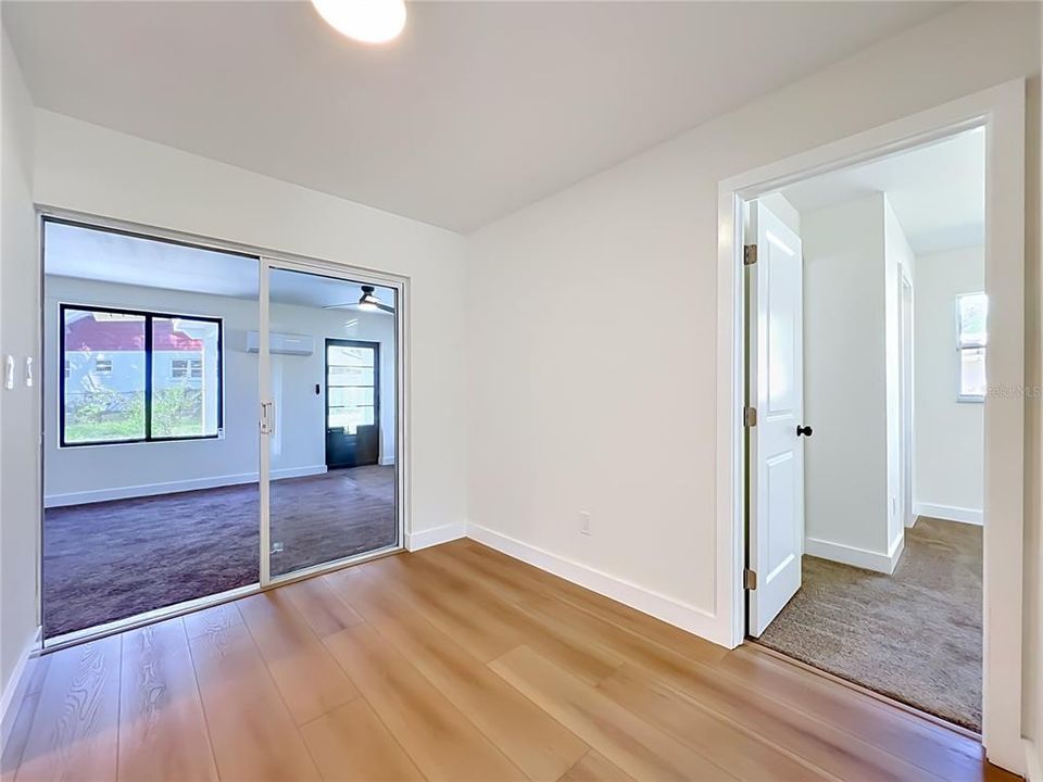 For Sale: $450,000 (4 beds, 2 baths, 1882 Square Feet)