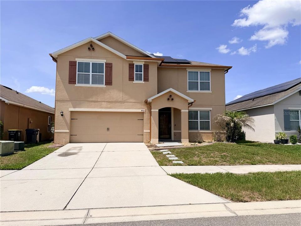 For Rent: $2,700 (5 beds, 3 baths, 2696 Square Feet)