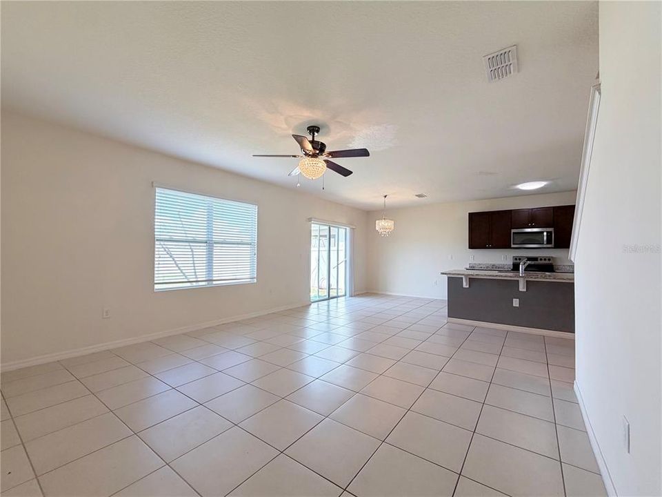 For Rent: $2,700 (5 beds, 3 baths, 2696 Square Feet)