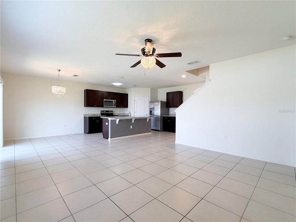 For Rent: $2,700 (5 beds, 3 baths, 2696 Square Feet)