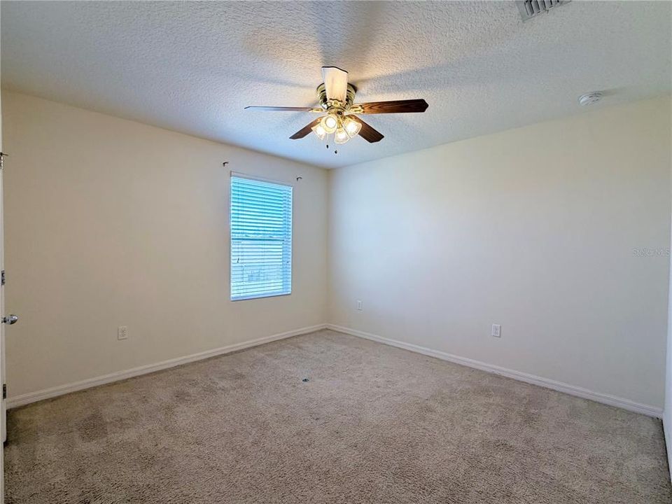 For Rent: $2,700 (5 beds, 3 baths, 2696 Square Feet)