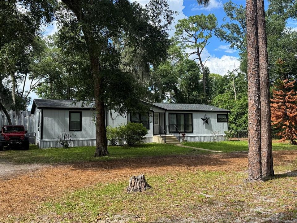 For Sale: $280,000 (3 beds, 2 baths, 1416 Square Feet)