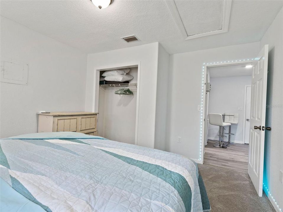 Под контрактом: $189,999 (1 спален, 1 ванн, 624 Квадратных фут)