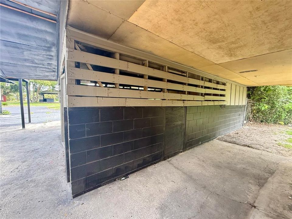 待售: $385,000 (0.12 acres)