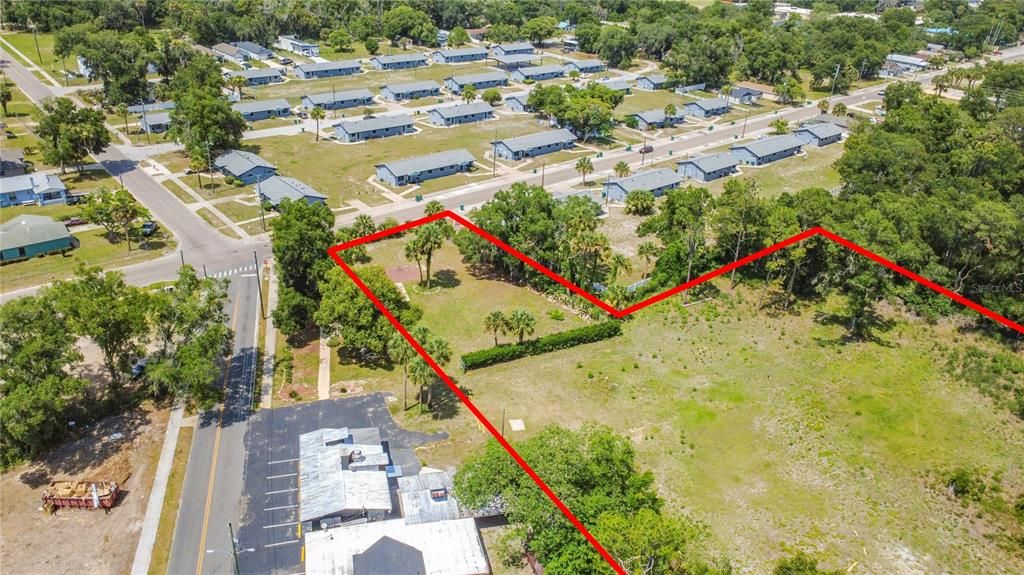 待售: $385,000 (0.12 acres)