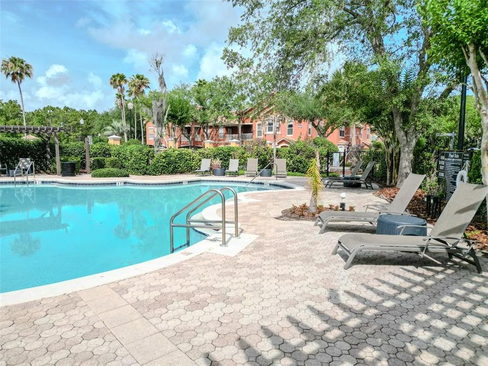 For Rent: $1,750 (2 beds, 2 baths, 1076 Square Feet)