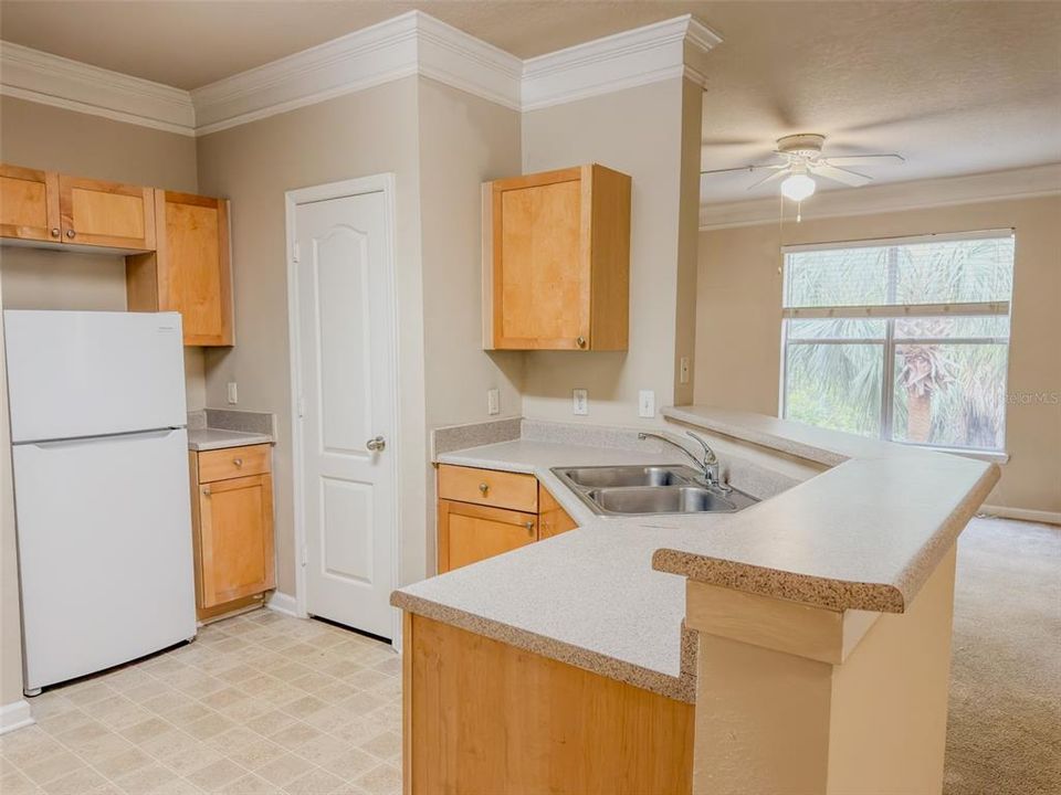 For Rent: $1,750 (2 beds, 2 baths, 1076 Square Feet)