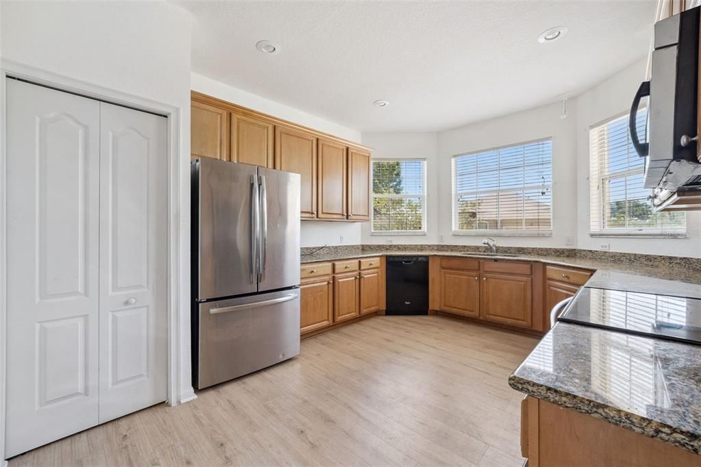 For Rent: $2,500 (4 beds, 3 baths, 1861 Square Feet)