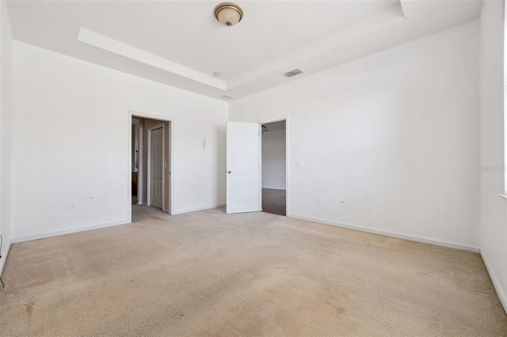 For Rent: $2,500 (4 beds, 3 baths, 1861 Square Feet)