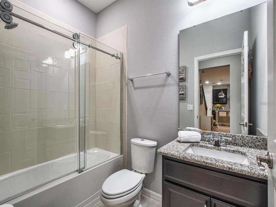 En Venta: $789,000 (4 camas, 4 baños, 3141 Pies cuadrados)