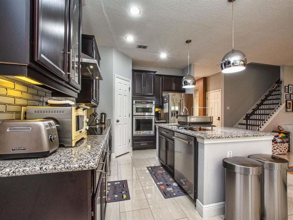 En Venta: $789,000 (4 camas, 4 baños, 3141 Pies cuadrados)