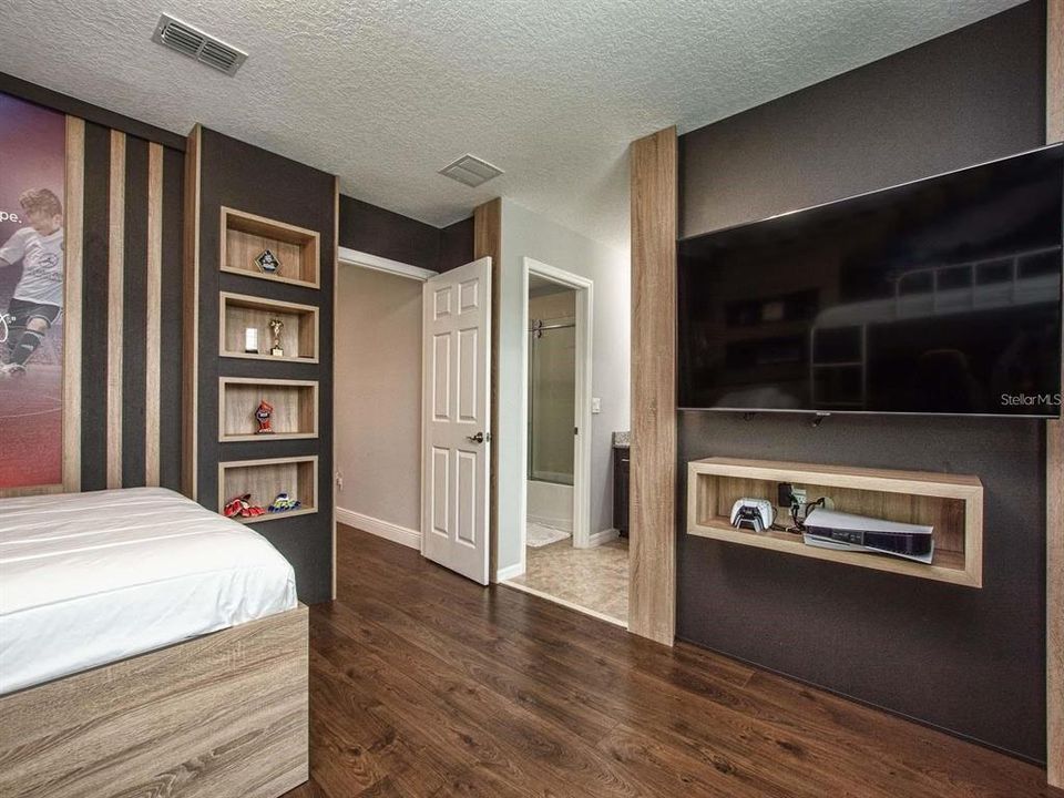 En Venta: $789,000 (4 camas, 4 baños, 3141 Pies cuadrados)