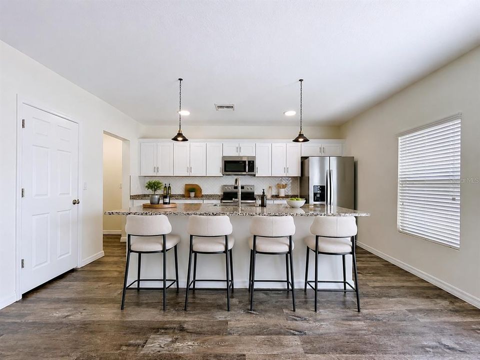 For Sale: $400,000 (5 beds, 3 baths, 3022 Square Feet)