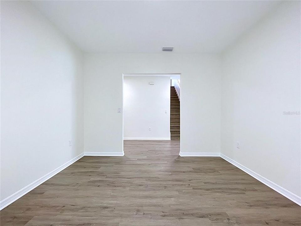 For Sale: $400,000 (5 beds, 3 baths, 3022 Square Feet)