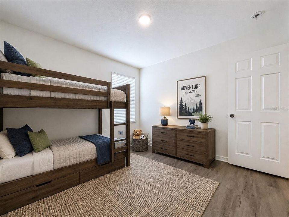 For Sale: $400,000 (5 beds, 3 baths, 3022 Square Feet)