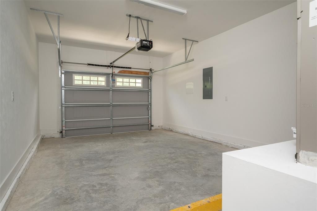 For Sale: $257,900 (3 beds, 2 baths, 1241 Square Feet)