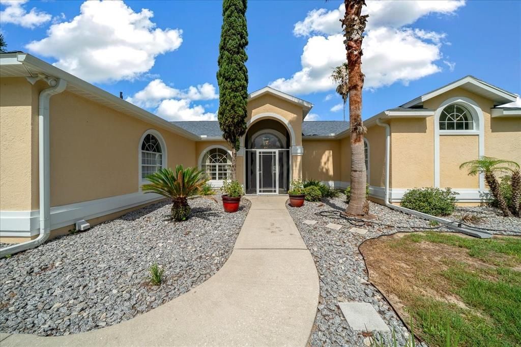 For Sale: $650,000 (3 beds, 2 baths, 2163 Square Feet)