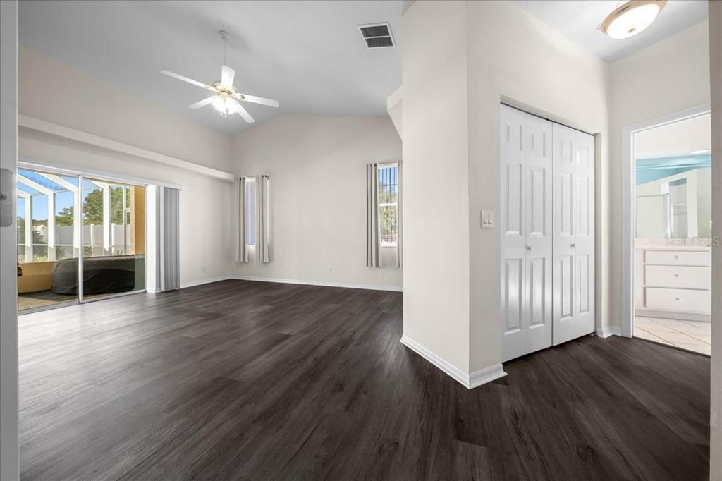 For Sale: $650,000 (3 beds, 2 baths, 2163 Square Feet)
