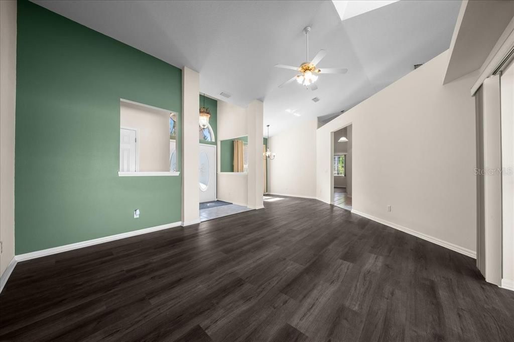 For Sale: $650,000 (3 beds, 2 baths, 2163 Square Feet)