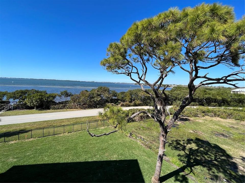 For Rent: $4,000 (3 beds, 2 baths, 1854 Square Feet)