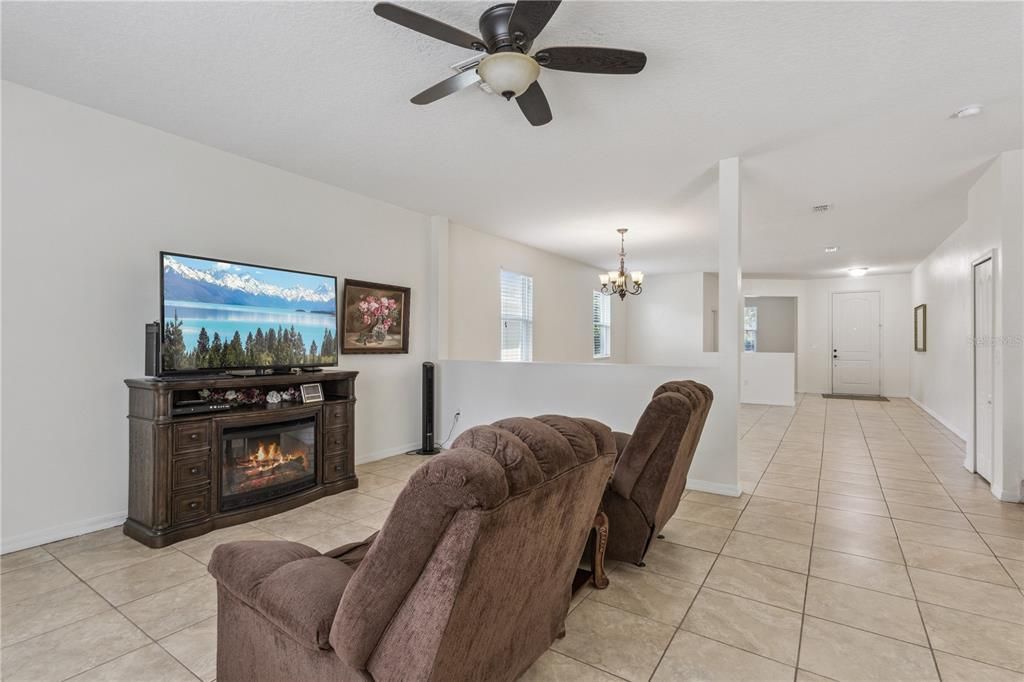 Active With Contract: $399,000 (5 beds, 3 baths, 3648 Square Feet)