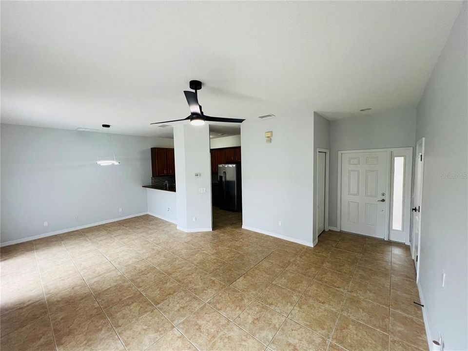 For Rent: $2,350 (3 beds, 2 baths, 1455 Square Feet)