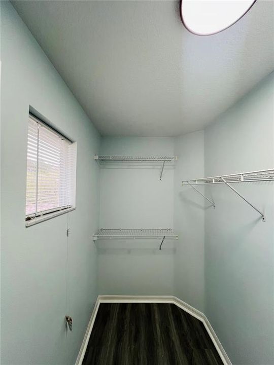 For Rent: $2,350 (3 beds, 2 baths, 1455 Square Feet)