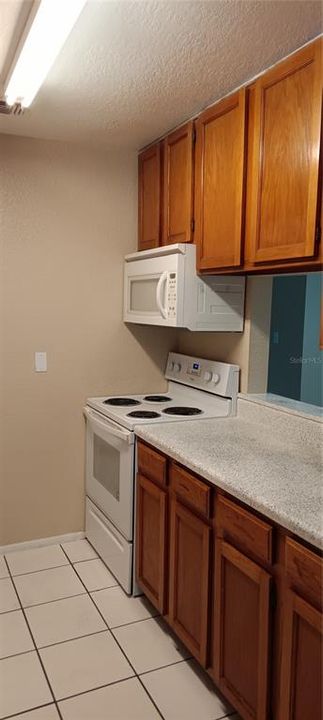 В аренду: $1,750 (3 спален, 2 ванн, 1348 Квадратных фут)