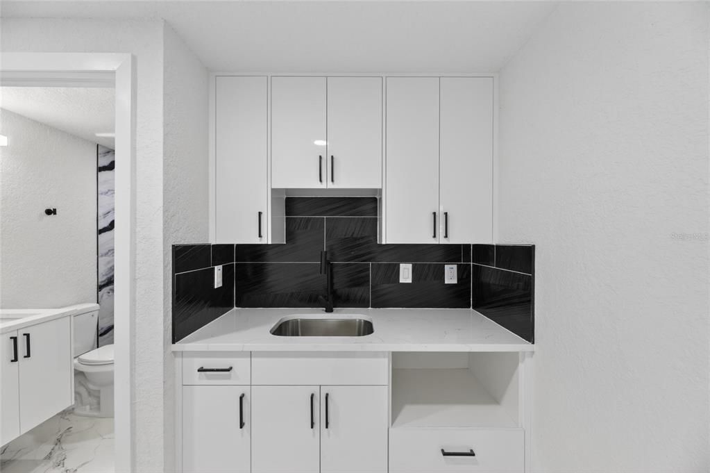 На продажу: $430,000 (5 спален, 4 ванн, 1446 Квадратных фут)
