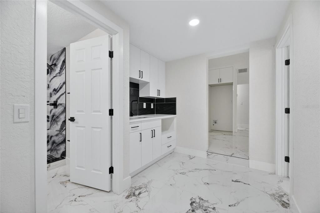 На продажу: $430,000 (5 спален, 4 ванн, 1446 Квадратных фут)