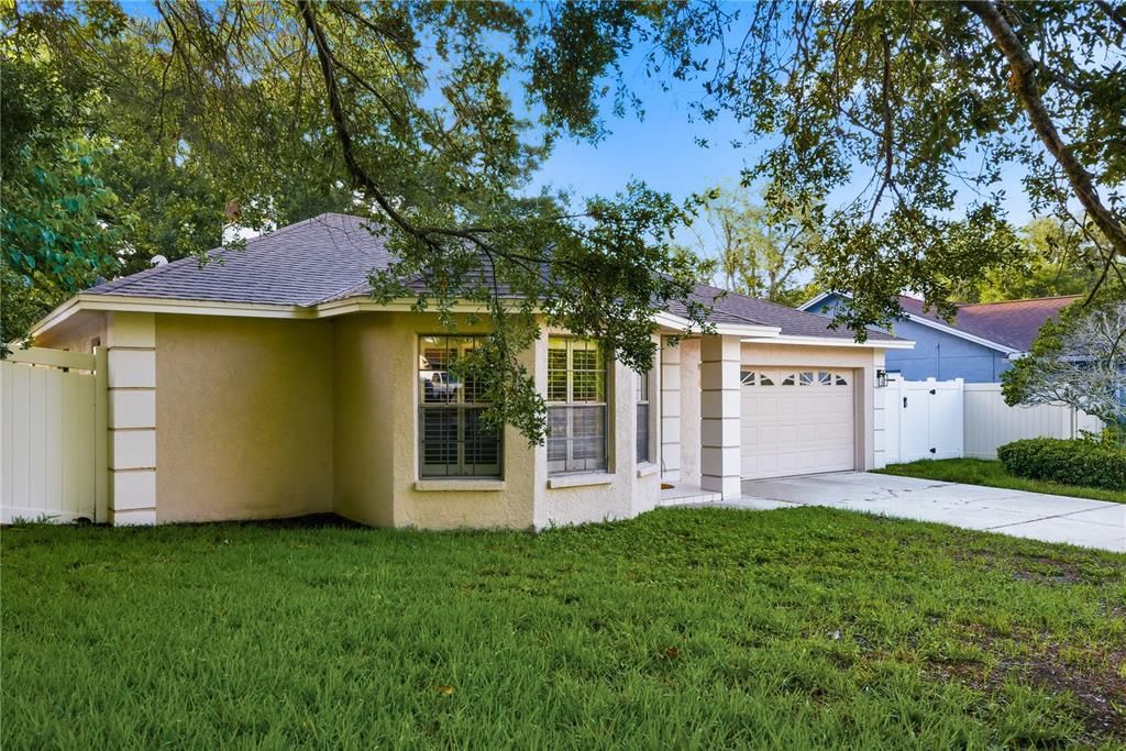 Activo con contrato: $424,900 (3 camas, 2 baños, 1548 Pies cuadrados)