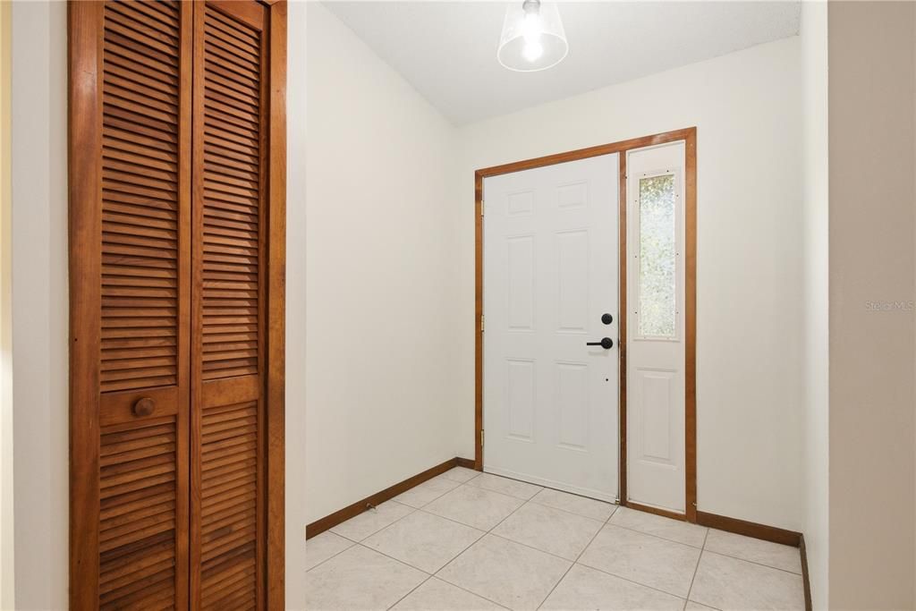 Activo con contrato: $424,900 (3 camas, 2 baños, 1548 Pies cuadrados)