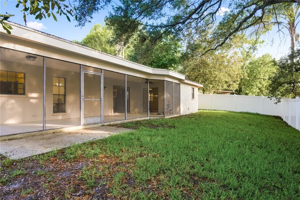 Activo con contrato: $424,900 (3 camas, 2 baños, 1548 Pies cuadrados)