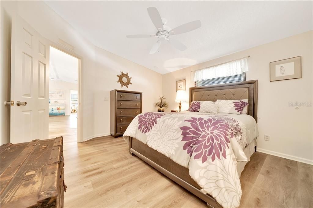 For Sale: $294,000 (2 beds, 2 baths, 1456 Square Feet)