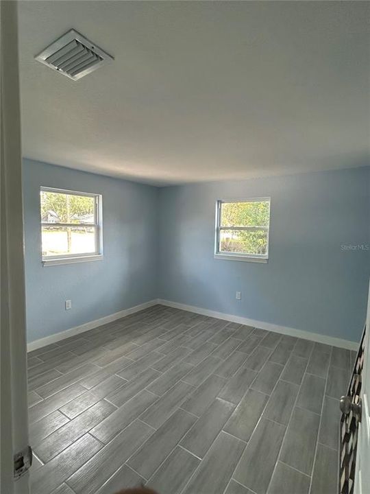 For Rent: $2,499 (3 beds, 1 baths, 1012 Square Feet)