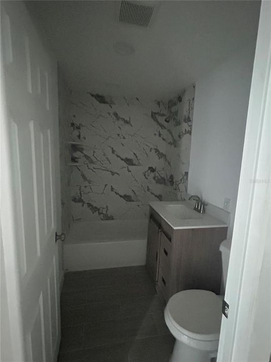 For Rent: $2,499 (3 beds, 1 baths, 1012 Square Feet)