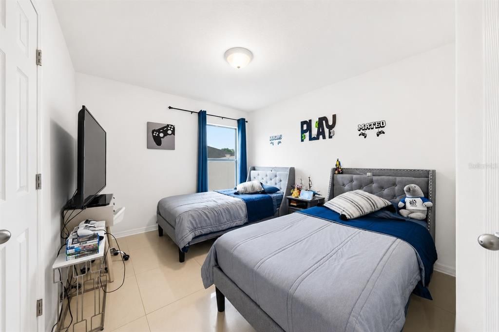 For Sale: $319,990 (4 beds, 2 baths, 1851 Square Feet)