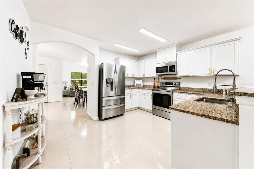 For Sale: $319,990 (4 beds, 2 baths, 1851 Square Feet)