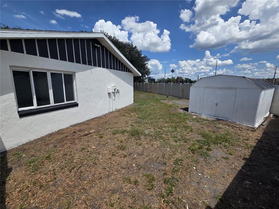 For Sale: $365,000 (3 beds, 3 baths, 1913 Square Feet)