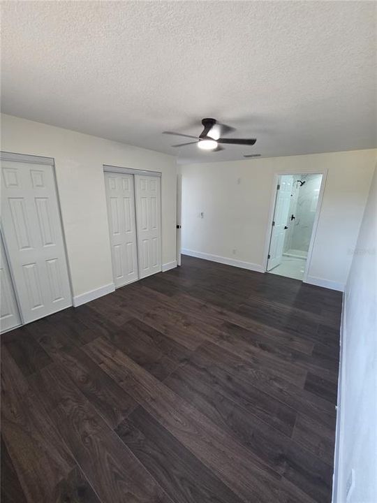 For Sale: $365,000 (3 beds, 3 baths, 1913 Square Feet)