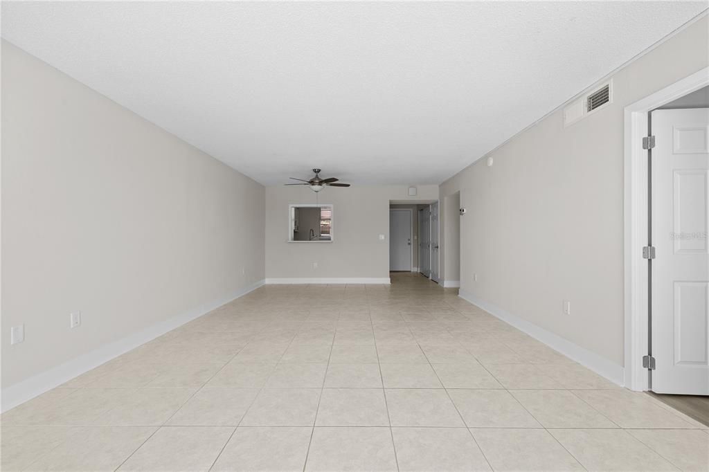 : $199,900 (2 beds, 2 baths, 1050 Square Feet)