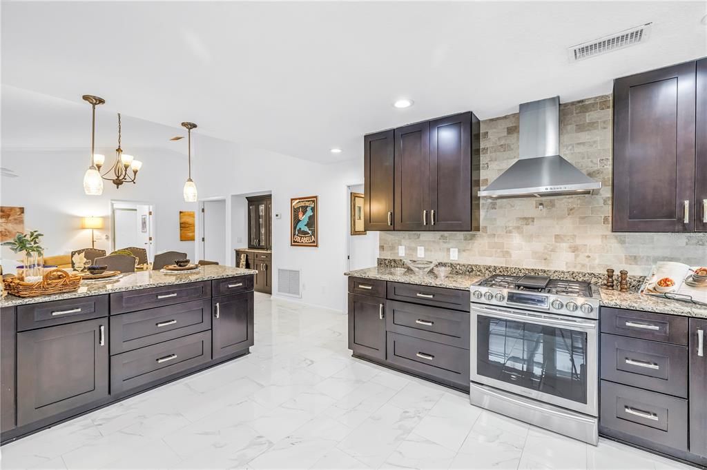 For Sale: $669,000 (3 beds, 2 baths, 1628 Square Feet)