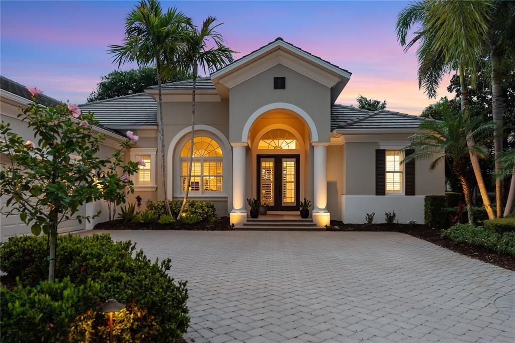 На продажу: $1,999,000 (4 спален, 4 ванн, 3871 Квадратных фут)