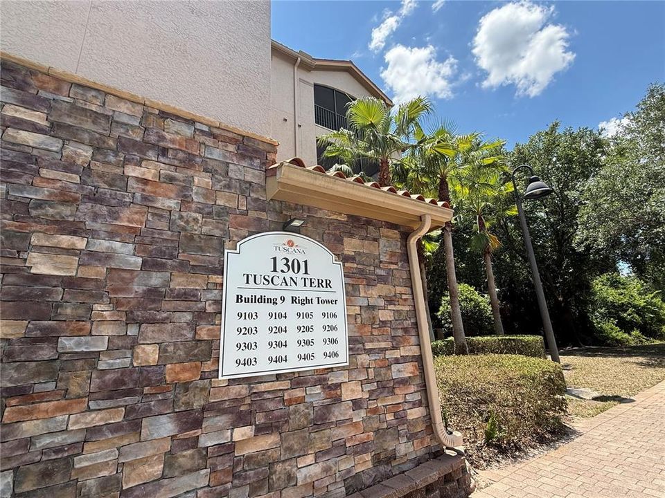 For Rent: $1,800 (2 beds, 2 baths, 1134 Square Feet)