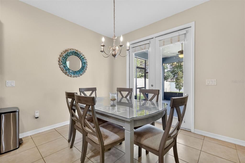 For Sale: $395,000 (5 beds, 3 baths, 2601 Square Feet)