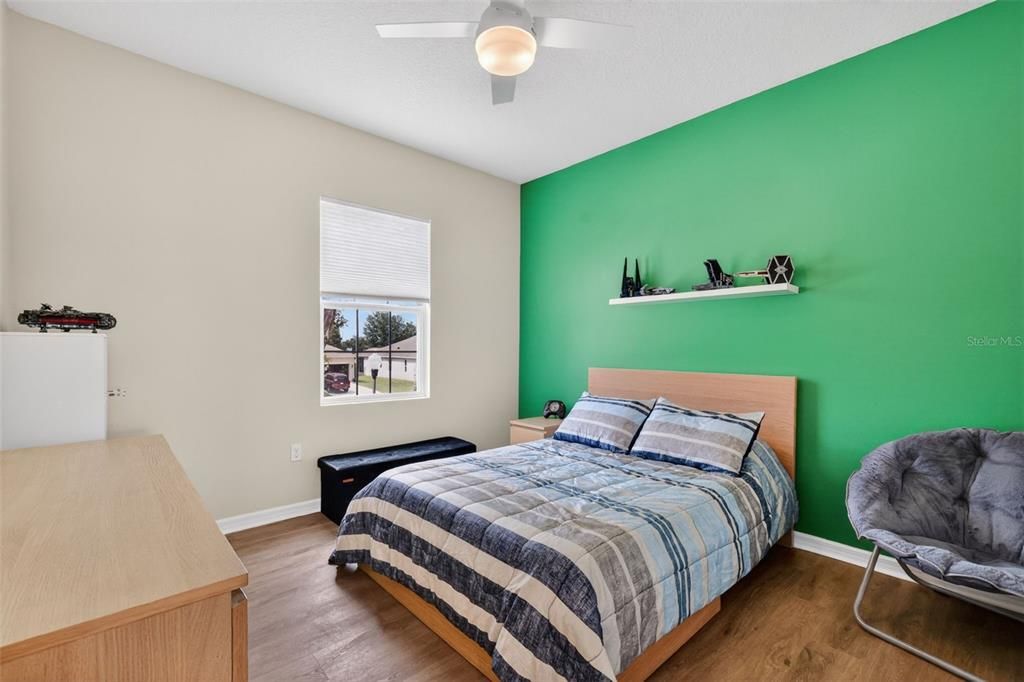 For Sale: $395,000 (5 beds, 3 baths, 2601 Square Feet)