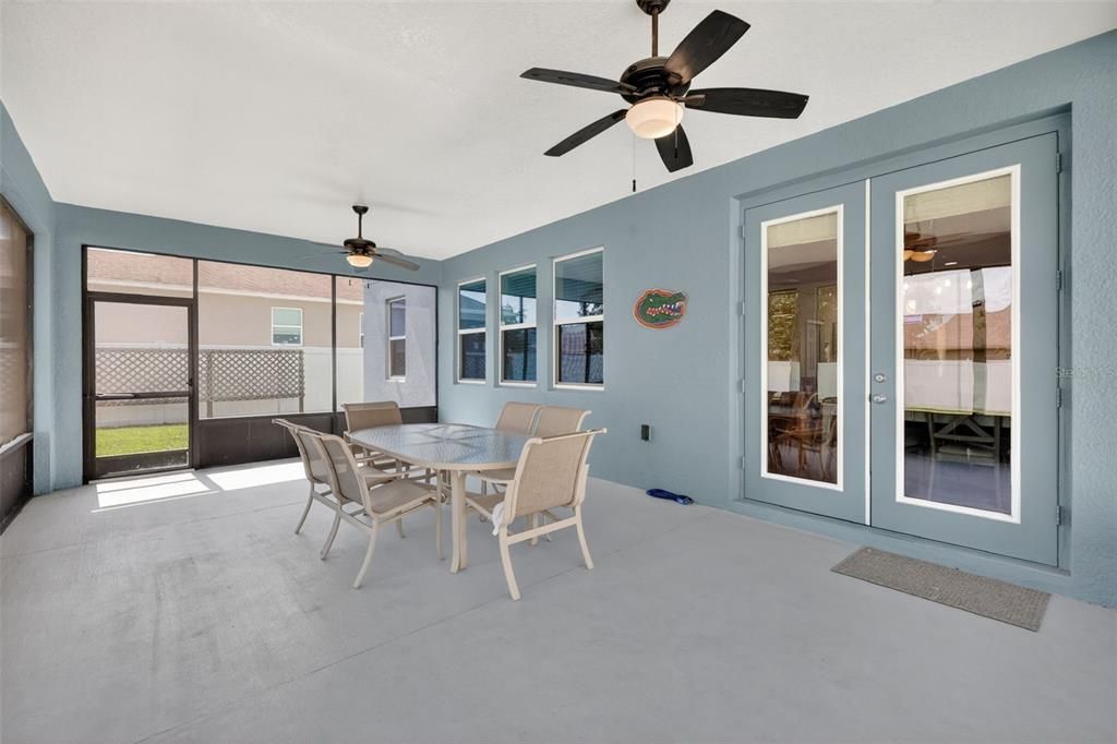 For Sale: $395,000 (5 beds, 3 baths, 2601 Square Feet)